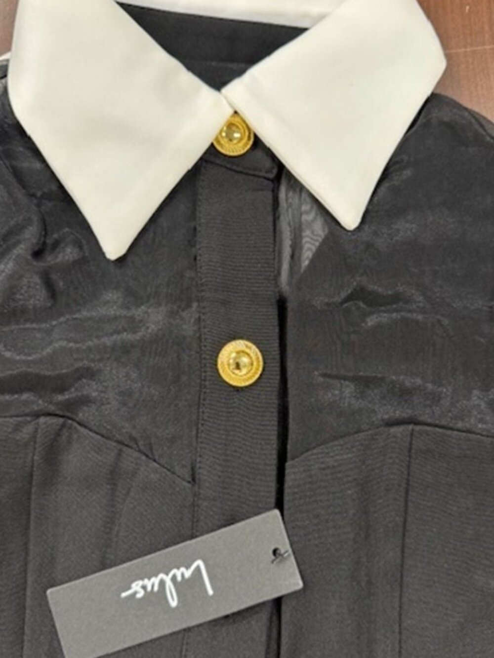 NWT Lulus Upscale Design Black Organza Button-Up Top (size XS) - Picture 5 of 8
